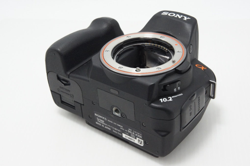 美品 SONY ソニー α300 ボディ + DT 18-70mm レンズキット デジタル一眼レフカメラ 260624n
