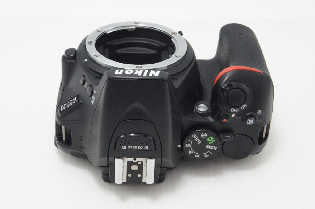 美品 Nikon ニコン D5500 デジタル一眼レフカメラ 260619a