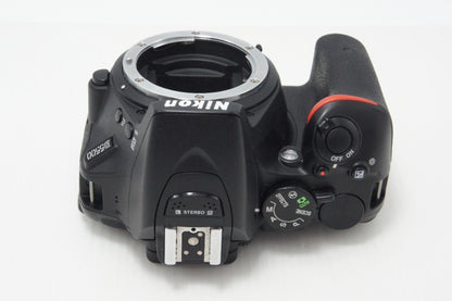 美品 Nikon ニコン D5500 デジタル一眼レフカメラ 260619a