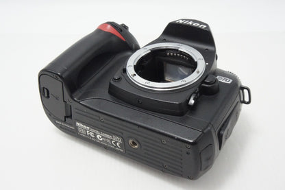良品 Nikon ニコン D70 ボディ デジタル一眼レフカメラ ブラック ケース付 260616an