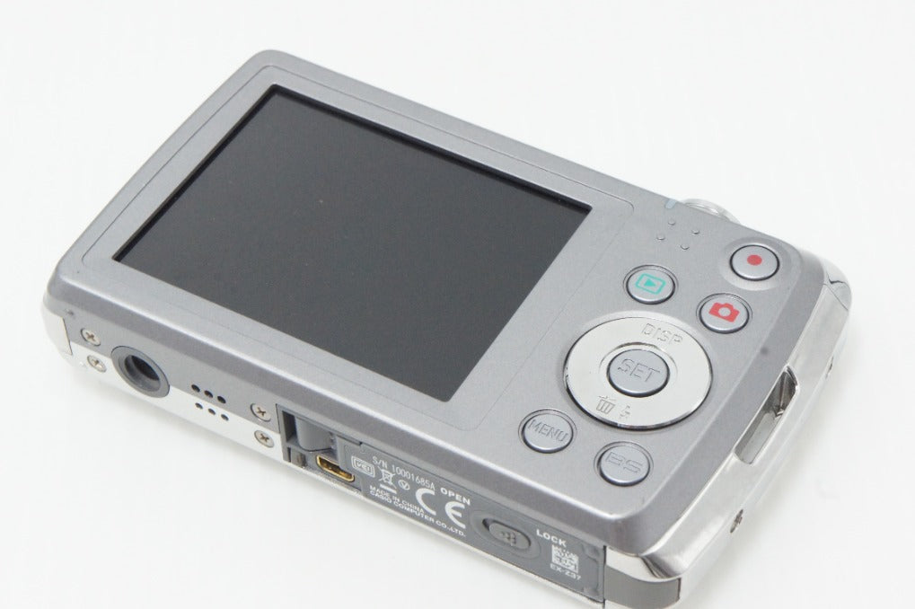 CASIO カシオ EXILIM EX-Z37 コンパクトデジタルカメラ シルバー 260616au