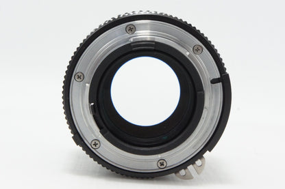 美品 Nikon ニコン Ai Nikkor 105mm F2.5 MF 単焦点レンズ フード付 260618ap