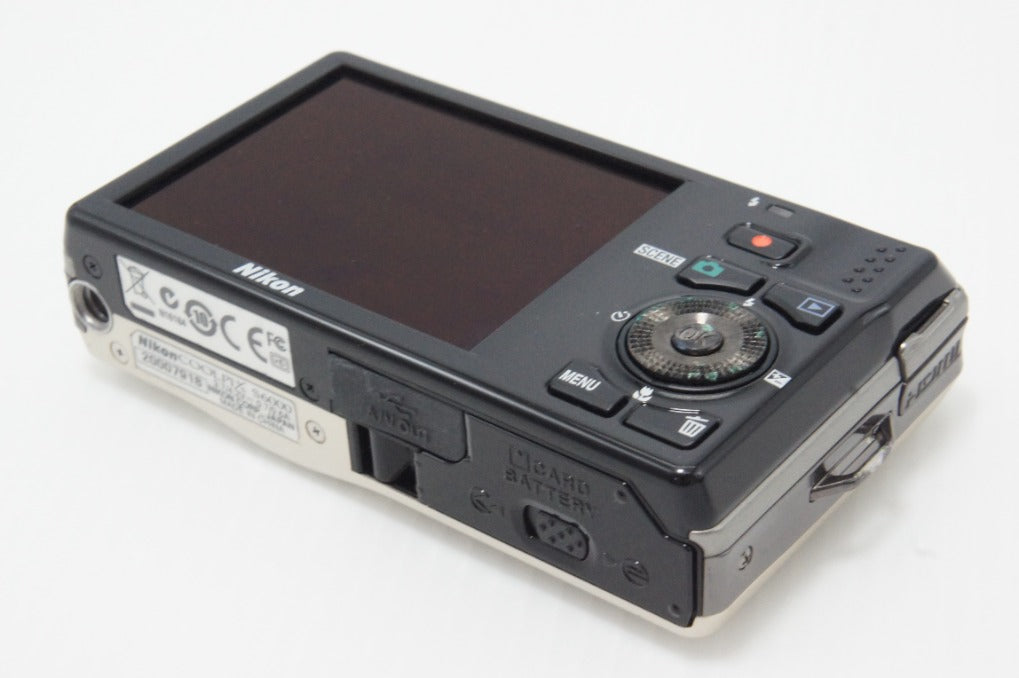 Nikon ニコン COOLPIX S6000 コンパクトデジタルカメラ シャンパンシルバー 260603y