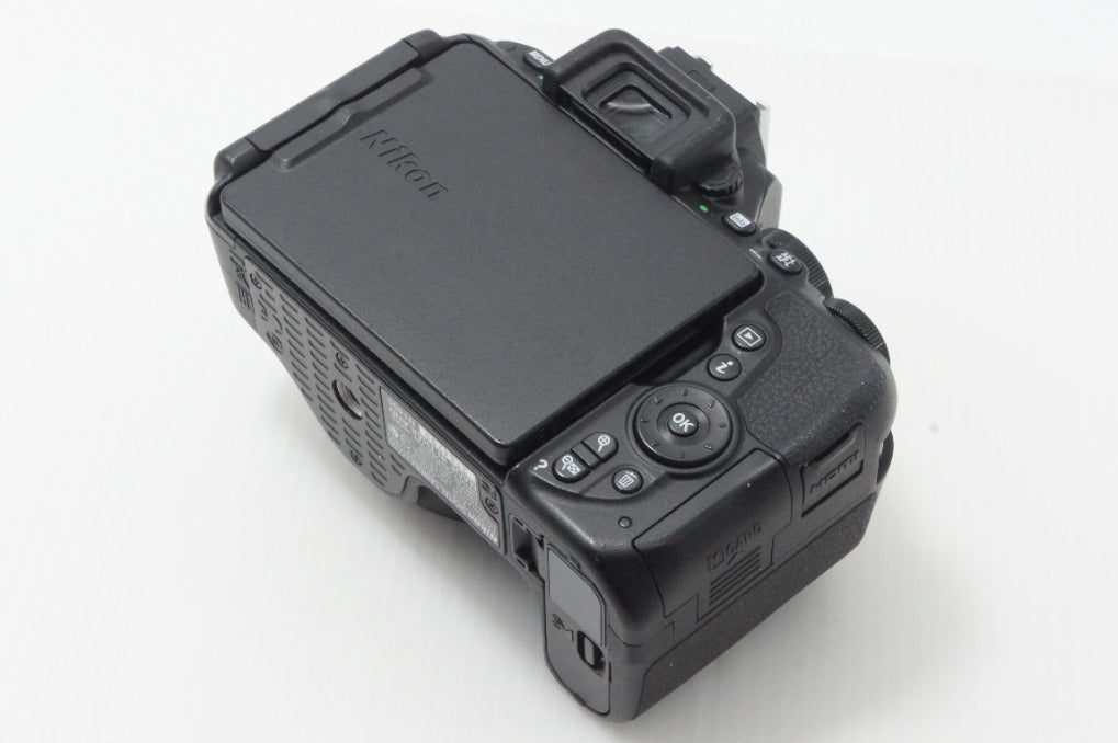 美品 Nikon ニコン D5500 デジタル一眼レフカメラ 260619a