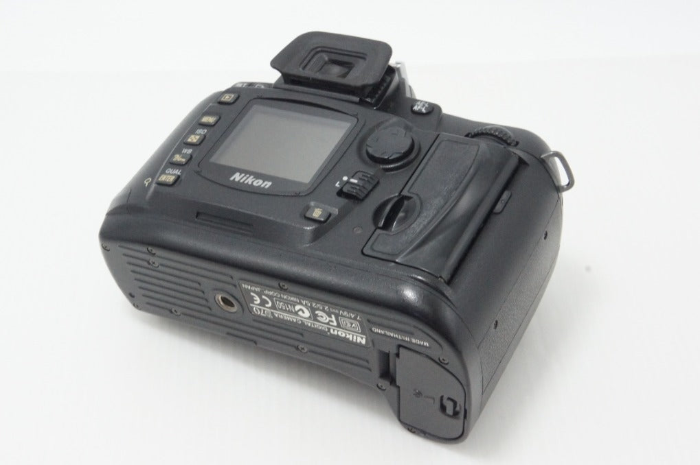 良品 Nikon ニコン D70 ボディ デジタル一眼レフカメラ ブラック ケース付 260616an