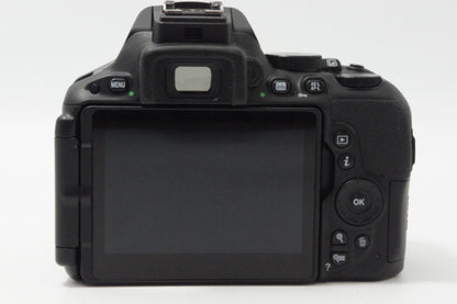 美品 Nikon ニコン D5500 デジタル一眼レフカメラ 260619a