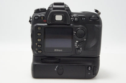 Nikon ニコン D200 ボディ デジタル一眼レフカメラ マルチパワーバッテリーパック MB-D200付 260626s