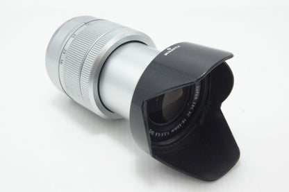 FUJIFILM フジフィルム FUJINON XC 16-50mm F3.5-5.6 OIS ズームレンズ シルバー フード付 260626y