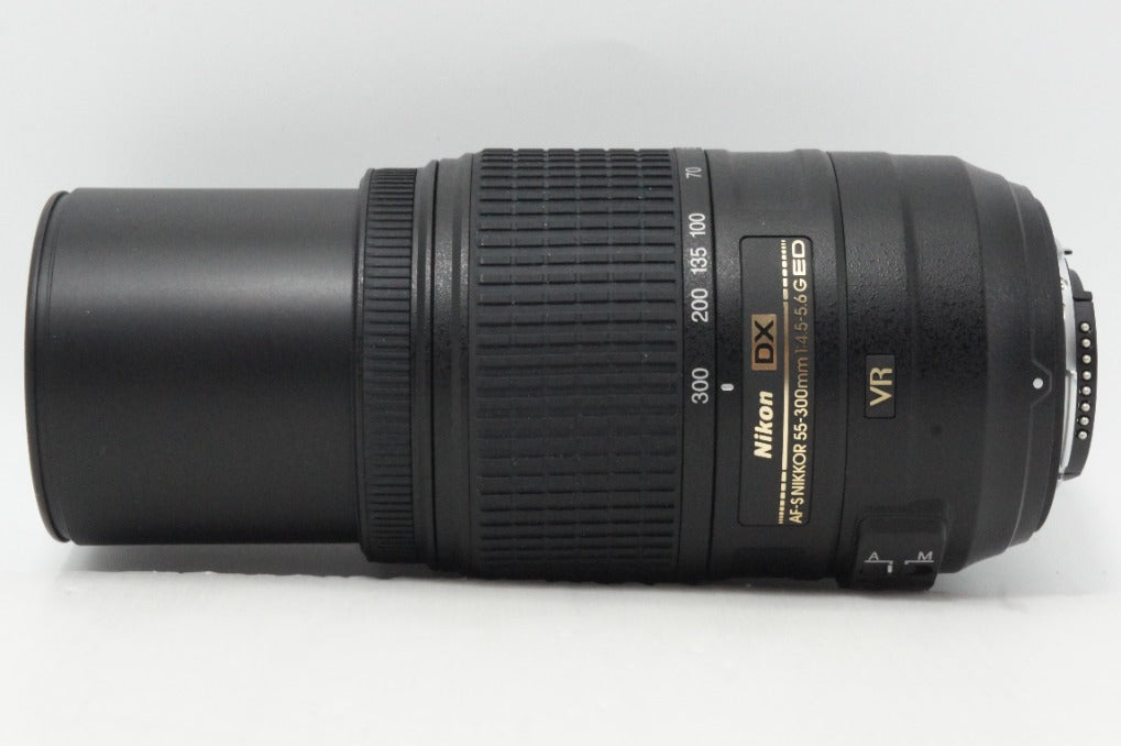 美品 Nikon ニコン AF-S DX NIKKOR 55-300mm F4.5-5.6G ED VR APS-C ズームレンズ フード ポーチ付 260618v