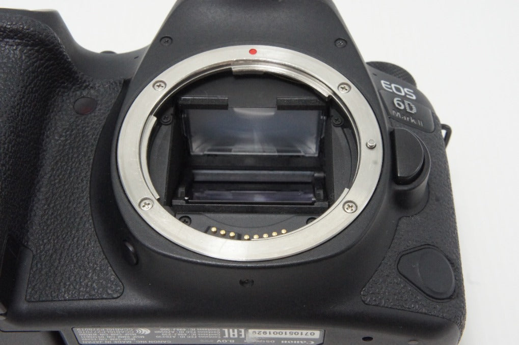 Canon キヤノン EOS 6D Mark II ボディ デジタル一眼レフカメラ 260620u