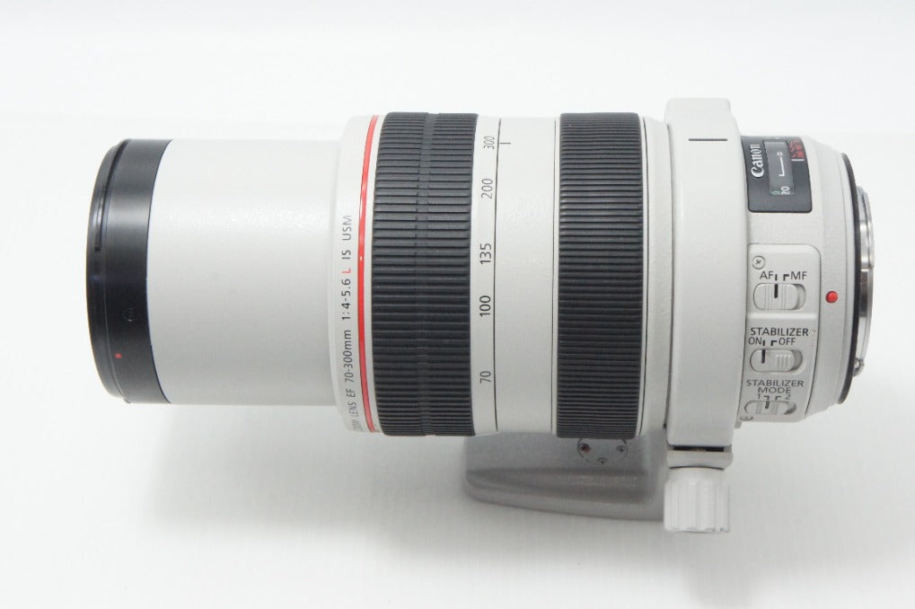 良品 Canon キヤノン EF 70-300mm F4-5.6L IS USM フルサイズ ズームレンズ フード ポーチ付 260624bc