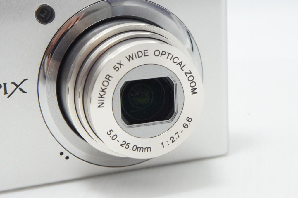 良品 Nikon ニコン COOLPIX S570 コンパクトデジタルカメラ シルバー