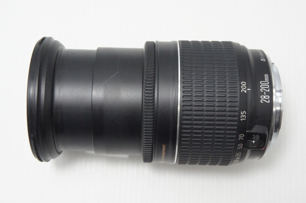 Canon キヤノン EF 28-200mm F3.5-5.6 USM フルサイズ ズームレンズ フード ポーチ付 260624bd