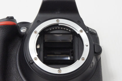 美品 Nikon ニコン D5500 デジタル一眼レフカメラ 260619a