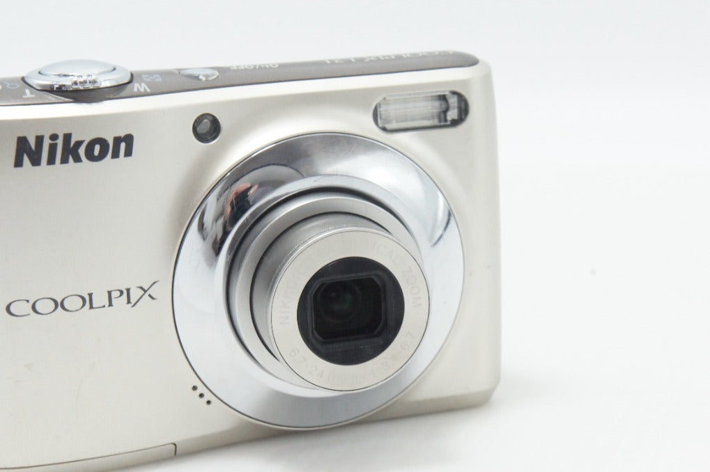 良品 Nikon ニコン COOLPIX L21 コンパクトデジタルカメラ シルバー