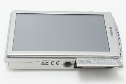 訳あり品 FUJIFILM フジフィルム FinePix Z700EXR コンパクトデジタルカメラ シルバー 260616q