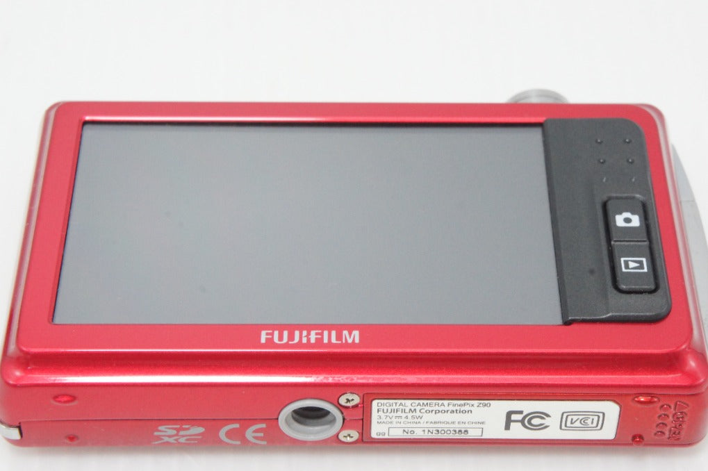 Excellent condition FUJIFILM FinePix Z90 Compact Digital Camera