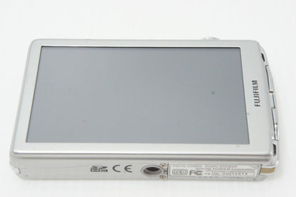 FUJIFILM フジフィルム FinePix Z700EXR コンパクトデジタルカメラ シルバー 260619ag