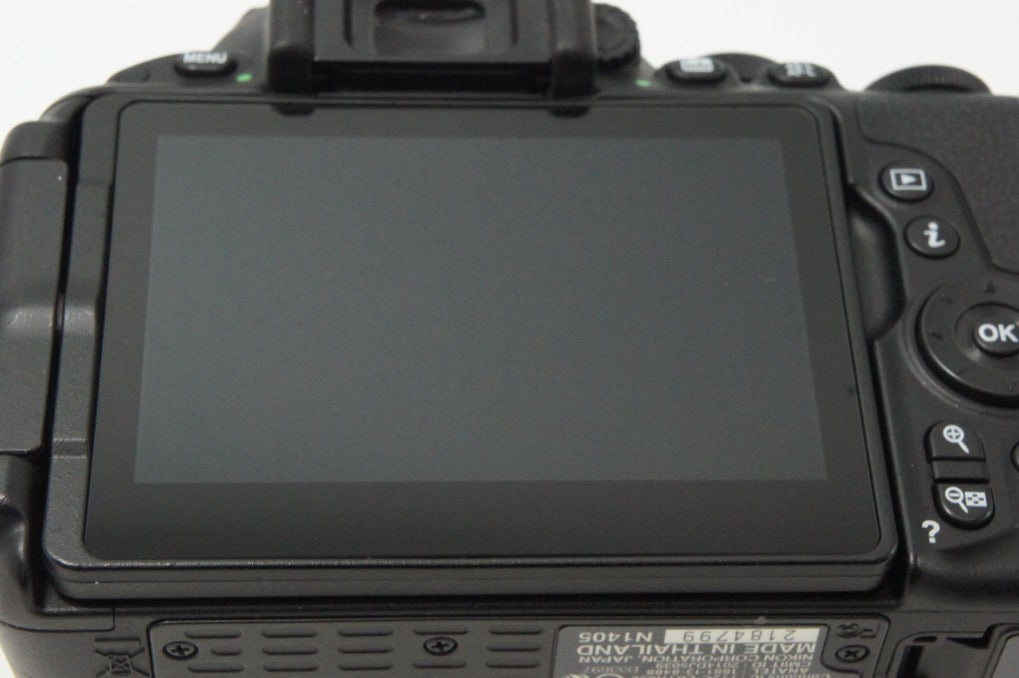 美品 Nikon ニコン D5500 デジタル一眼レフカメラ 260619a