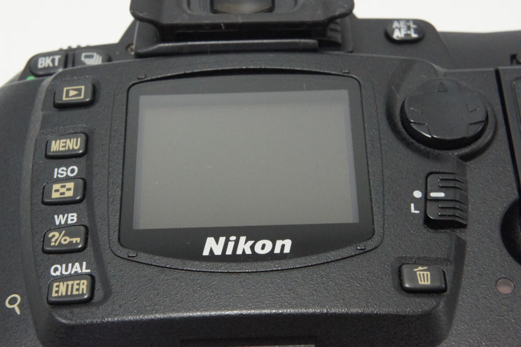 良品 Nikon ニコン D70 ボディ デジタル一眼レフカメラ ブラック ケース付 260616an