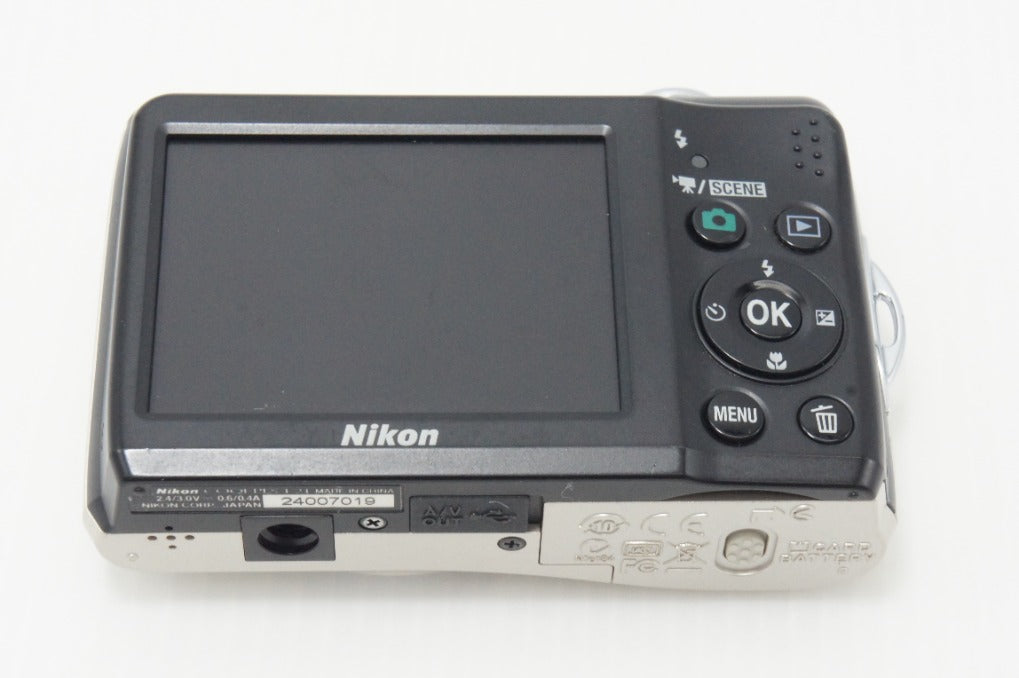 良品 Nikon ニコン COOLPIX L21 コンパクトデジタルカメラ シルバー