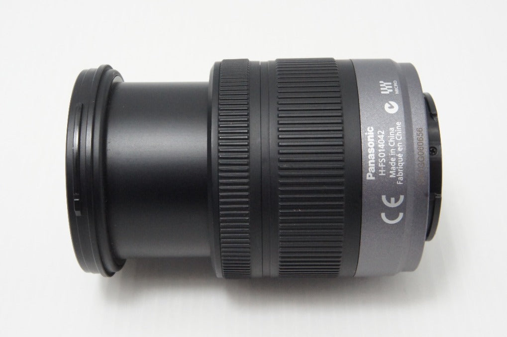 美品 Panasonic LUMIX G VARIO 14-42mm F3.5-5.6 ASPH. MEGA O.I.S H-FS014042 マイクロフォーサーズ フード付 260620ag