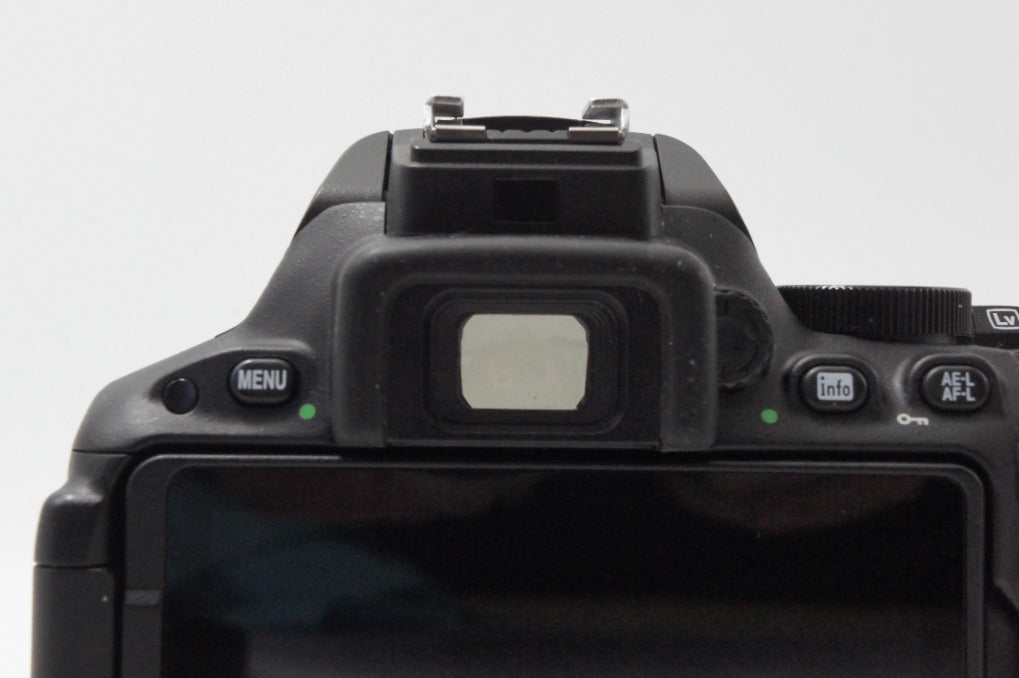 美品 Nikon ニコン D5500 デジタル一眼レフカメラ 260619a