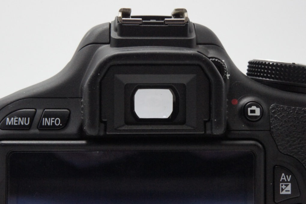 Canon キヤノン EOS Kiss X5 ボディ + EF-S 18-55mm IS II レンズキット デジタル一眼レフカメラ 260620x