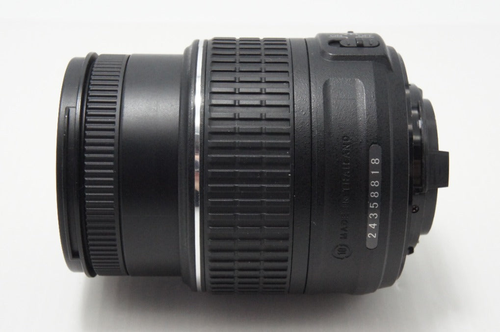 美品 Nikon ニコン AF-S DX NIKKOR 18-55mm F3.5-5.6G VR II APS-C ズームレンズ 260619aaa