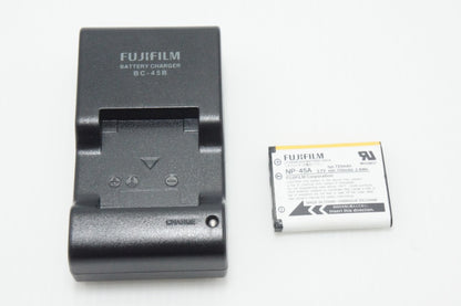 良品 FUJIFILM フジフィルム FinePix Z950EXR コンパクトデジタルカメラ ブラック 260616ab