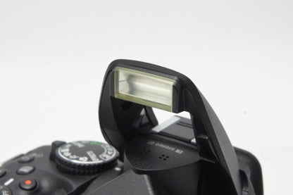 美品 Nikon ニコン D5200 ボディ + AF-S DX 18-55mm VR レンズキット デジタル一眼レフカメラ 260618s