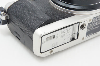 OLYMPUS STYLUS SH-2 Compact Digital Camera Silver 260620w
