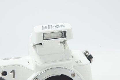 Nikon ニコン 1 V2 ボディ ミラーレス一眼カメラ ホワイト 260623d
