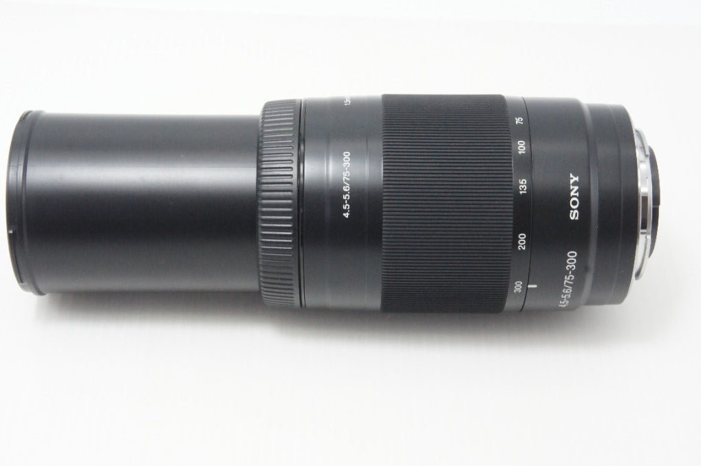 SONY ソニー AF 75-300mm F4.5-5.6 SAL75300 MINOLTA αマウント ズームレンズ フルサイズ フード付 260623h