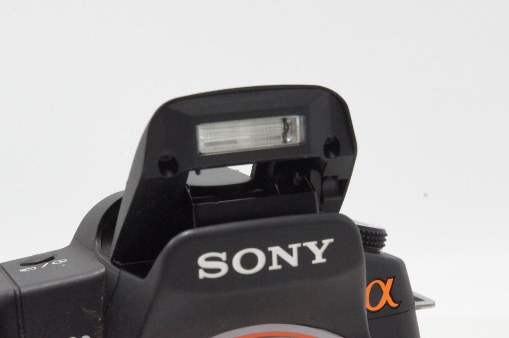 SONY ソニー α200 レンズキット DSLR-A200K (DT 18-70mm F3.5-5.6 SAL1870) デジタル一眼レフカメラ 260623g