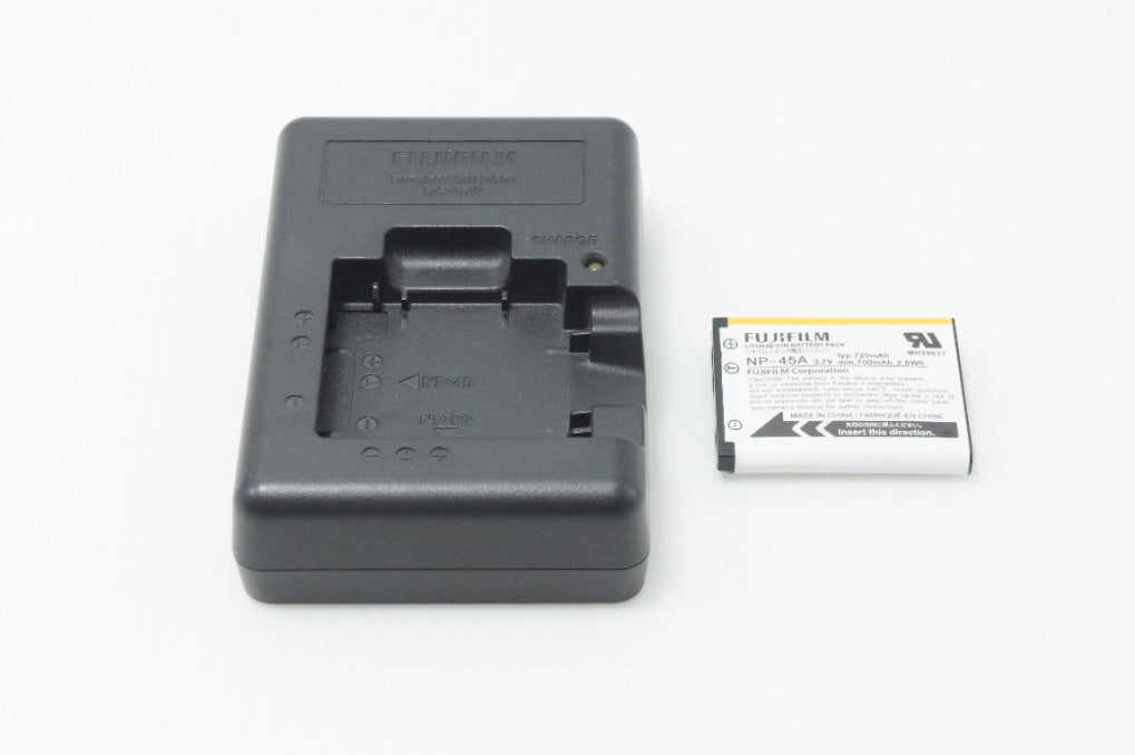 FUJIFILM フジフィルム FinePix Z950EXR コンパクトデジタルカメラ ピンクゴールド 260623t