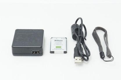 美品 Nikon ニコン COOLPIX S3700 コンパクトデジタルカメラ ブラック 260624av