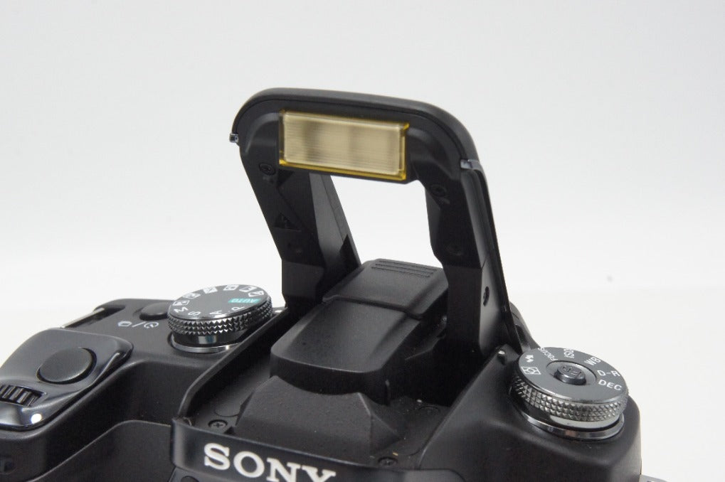 美品 SONY ソニー α100 DSLR-A100 ボディ デジタル一眼レフカメラ 260624t