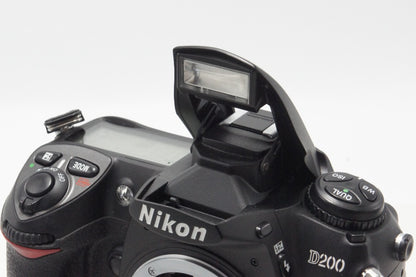 Nikon ニコン D200 ボディ デジタル一眼レフカメラ マルチパワーバッテリーパック MB-D200付 260626s
