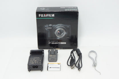 美品 FUJIFILM フジフィルム FinePix F820 EXR コンパクトデジタルカメラ レッド 元箱付 260618t