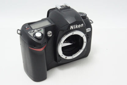 良品 Nikon ニコン D70 ボディ デジタル一眼レフカメラ ブラック ケース付 260616an