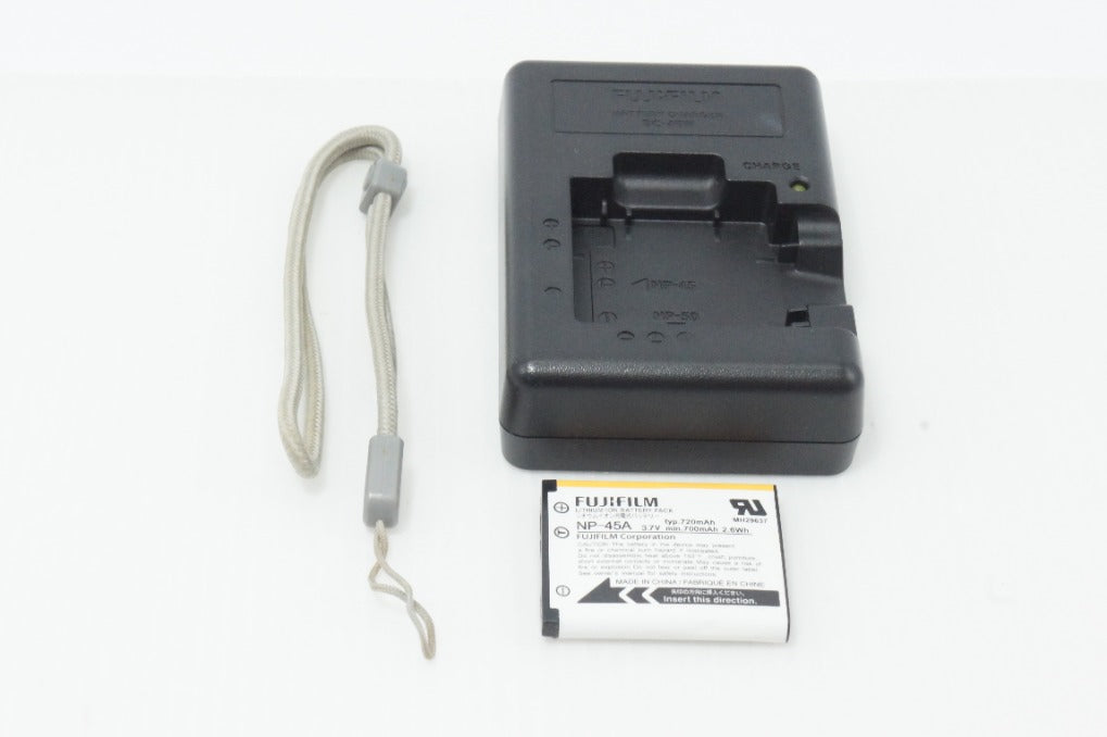 訳あり品 FUJIFILM フジフィルム FinePix Z700EXR コンパクトデジタルカメラ シルバー 260616q