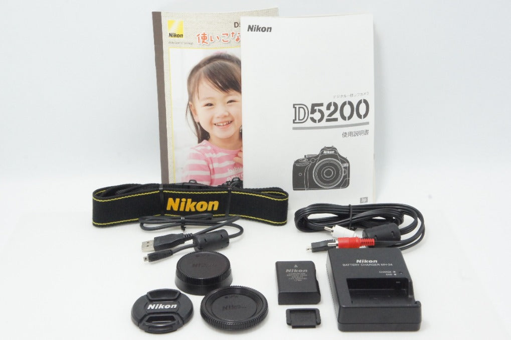 美品 Nikon ニコン D5200 ボディ + AF-S DX 18-55mm VR レンズキット デジタル一眼レフカメラ 260618s