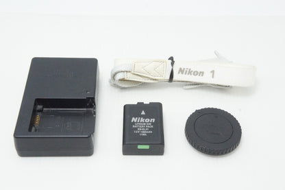 Nikon ニコン 1 V2 ボディ ミラーレス一眼カメラ ホワイト 260623d