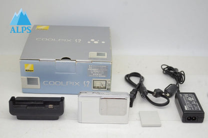 美品 Nikon ニコン COOLPIX S2 コンパクトデジタルカメラ シルバー 元箱付 251017m