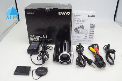 美品 SANYO サンヨー Xacti DMX-TH1 デジタルビデオカメラ シルバー 元箱付 251104q