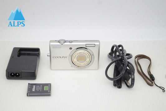 Nikon ニコン COOLPIX S570 コンパクトデジタルカメラ シルバー 251126s
