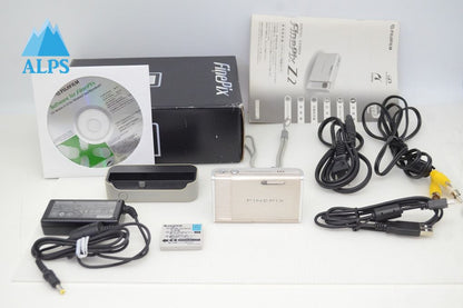 FUJIFILM フジフィルム FinePix Z2 コンパクトデジタルカメラ シルバー 元箱付 251127k