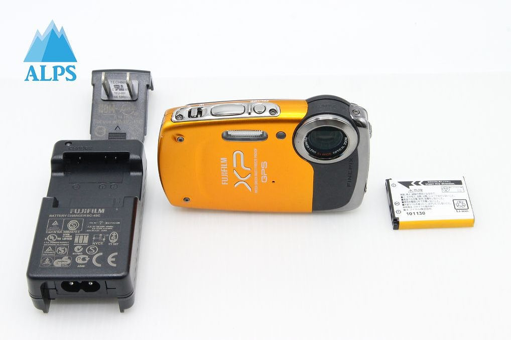 FUJIFILM フジフィルム FinePix XP30 コンパクトデジタルカメラ オレンジ 260203j