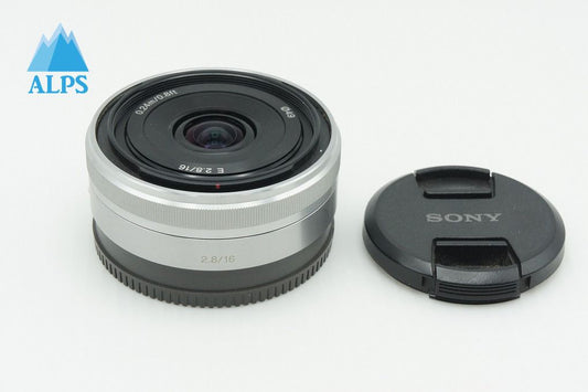 美品 SONY ソニー E 16mm F2.8 SEL16F28 シルバー Ｅマウント APS-C 単焦点レンズ 260305s